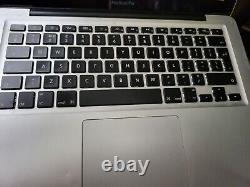 APPLE MACBOOK PRO i7