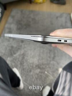 Apple M1 Macbook Pro 8gb ram 500gb ssd 13 inch