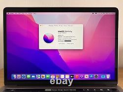 Apple MacBook Pro 13 2017 Space Gray Core i5 8GB RAM 500GB SSD Touch Bar Japan