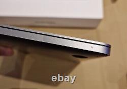 Apple MacBook Pro 13.3 (256GB SSD, Intel Core i5 8th Gen, 3.90 GHz, 8GB)