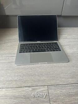 Apple MacBook Pro 13.3 A2159 2019 i5 -8257U 8GB RAM 128GB SSD Silver Grade A