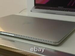 Apple MacBook Pro 13 Zoll (256GB SSD, M1, 8GB) Laptop Silber MYD82D/A