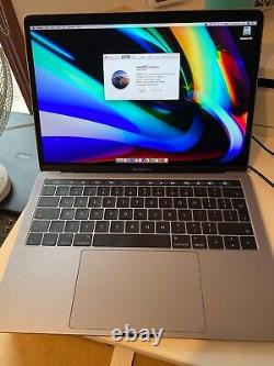 Apple MacBook Pro 13 inch Core i7 3.30GHz 512GB SSD / 16GB Ram with box