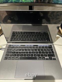 Apple MacBook Pro 13in (256GB SSD, Intel, 8GB) Laptop Space Grey MYD82B/A