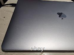 Apple MacBook Pro 15 2016 Space Grey Core i7 2.6GHz 16GB RAM 256GB SSD A1707