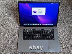 Apple MacBook Pro 15 2017 2.9GHz i7 16GB Ram 512GB SSD Radeon GPU Space Grey