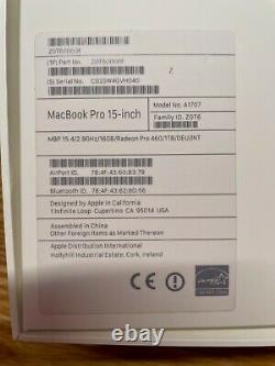 Apple MacBook Pro 15,4 Late 2016, i7 2.9GHz, 1TB SSD, 16GB RAM, RadeonPro 460