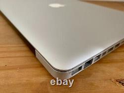 Apple MacBook Pro 15 Quad Core i7 2.0GHz 8GB RAM 256GB SSD MC721 MacOS Monterey