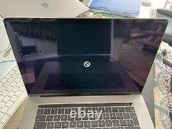 Apple MacBook Pro 15 inch Core i7 2.8 Touchbar / 2017, 16GB, 4 ports, 1TB