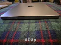 Apple MacBook Pro 16 2019 (Intel Core i9 2.4 GHz, 2TB SSD, 64GB RAM)