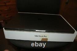 Apple MacBook Pro 16 Core i9 Notebook (MVVK2D/A) 1TB SSD 16GB RAM wie NEU