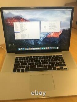 Apple MacBook Pro 17 Intel Core 2 Duo 4 GB RAM 320 GB Mid 2009