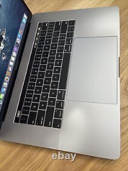 Apple MacBook Pro 2019 15 2.4ghz i9 8C 32gb Ram 512gb SSD (4464)