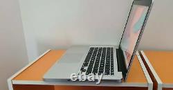Apple MacBook Pro Intel Core i5 2.5ghz, 4GB / 500gb HD/ Charger