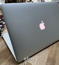 Apple macbook pro 15.4 laptop