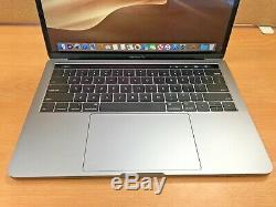 MINT Apple MacBook Pro 13' 2.3 GHz i5, 8GB Ram, 256GB SSD, 2018, Touch Bar. (P43)