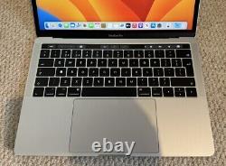 MacBook Pro 13 2017 A1706 Silver i7 3.5GHz 512 SSD 16GB RAM Just 124 Cycles