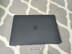 MacBook Pro 13 (2017) i5, 16GB RAM, 256GB SSD, FINAL CUT PRO, LOGIC PRO X