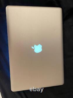 MacBook Pro 15 Quad Core i7 2.0GHz 16GB RAM 500GB SSHD + Pre-Installed Software