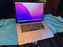 MacBook Pro 15 i7 3.4GHz 1TB SSD 16GB NEW Battery, Keyboard installed by APPLE