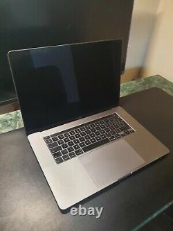 MacBook Pro 16 Space Grey 2.6GHz 6-core 9th Gen. I7 16GB with accessories