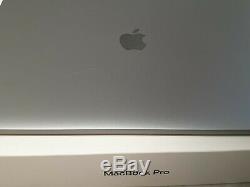 MacBook Pro 2017 Touchbar 15,4 Core i7, 1TB SSD, 16GB Ram Radeon 560, OVP, 2018