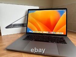 MacBook Pro 2019, 15 inch, 8 Core Intel i9 2.4GHz, 32GB RAM, 1TB, VEGA 20 GPU