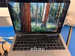 MacBook Pro A1989 13 2.3 GHz Quad 8GB Ram 500GB SSD