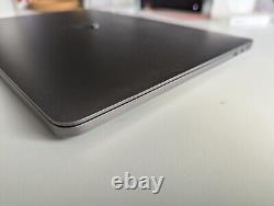 Macbook Pro 13,2 i5-6267U 8GB RAM 512GB Storage 13 with Display Issue