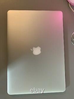 Macbook Pro 15 i7 16GB RAM Radeon R9 2GB Dedicated Graphics 500GB SSD GAMING