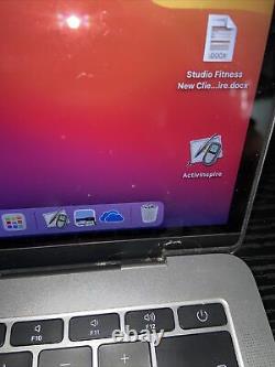 Macbook pro 13 inch 2017 i5 8 gb RAM 128gb Storage
