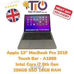 Apple 13 MacBook Pro Touch Bar 2019 Intel i7 8th Gen 256GB SSD 16GB RAM A1989 would be translated to French as 'Apple 13 MacBook Pro avec Touch Bar 2019 Intel i7 8e génération 256Go SSD 16Go RAM A1989.'