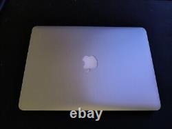 Apple MacBook Pro 13 128GB SSD Intel Core i5 5257U 2.70 GHz 8GB can be translated to French as:  <br/>
 Apple MacBook Pro 13 128Go SSD Intel Core i5 5257U 2,70 GHz 8Go.