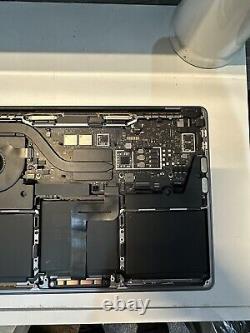 Apple MacBook Pro 13 2020 M1 Pièces et Réparations Gris Sidéral
