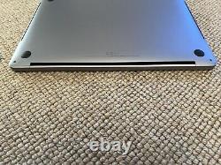 Apple MacBook Pro 13 (256 Go SSD, 8 Go) Ordinateur portable Gris sidéral (MR9Q2B/A)