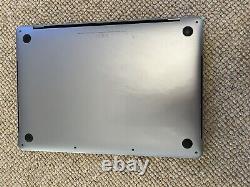 Apple MacBook Pro 13 (256 Go SSD, 8 Go) Ordinateur portable Gris sidéral (MR9Q2B/A)