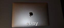 Apple MacBook Pro 13.3 2017 2.3GHz Dual-Core Intel Core i5 121GB SSD	
 <br/>  <br/>MacBook Pro 13.3 Apple 2017 2.3 GHz Double cœur Intel Core i5 121 Go SSD