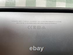Apple MacBook Pro 13.3 (256 Go SSD, Intel Core i5 8ème génération, 8 Go RAM, Gris sidéral)