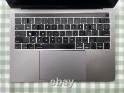 Apple MacBook Pro 13.3 (256 Go SSD, Intel Core i5 8ème génération, 8 Go RAM, Gris sidéral)
