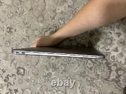 Apple MacBook Pro 13.3 Gris Sidéral (Intel Core i5 dual-core 1,6 GHz, SSD 128 Go)