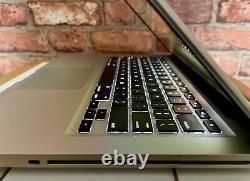 Apple MacBook Pro 13 Core i5 2.4GHz 16Go RAM 256Go SSD MD313 macOS SONOMA  
<br/> 
<br/>	(Note: 'Go' stands for gigaoctets, the French equivalent for gigabytes)