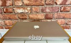 Apple MacBook Pro 13 Core i5 2.4GHz 16Go RAM 256Go SSD MD313 macOS SONOMA
<br/>



	<br/>  (Note: 'Go' stands for gigaoctets, the French equivalent for gigabytes)