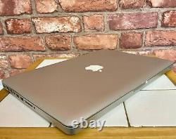 Apple MacBook Pro 13 Core i5 2.4GHz 16Go RAM 256Go SSD MD313 macOS SONOMA <br/>
  <br/> (Note: 'Go' stands for gigaoctets, the French equivalent for gigabytes)