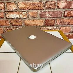 Apple MacBook Pro 13 Core i5 2,4GHz 8Go RAM 240Go SSD MD313 macOS SONOMA  <br/>
 <br/>
Translation: Apple MacBook Pro 13 Core i5 2.4GHz 8GB RAM 240GB SSD MD313 macOS SONOMA