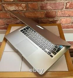 Apple MacBook Pro 13 Core i5 2.5GHz 16GB RAM 240GB SSD MD101 macOS SONOMA 
<br/>    <br/>MacBook Pro Apple 13 Core i5 2.5GHz 16GB RAM 240GB SSD MD101 macOS SONOMA