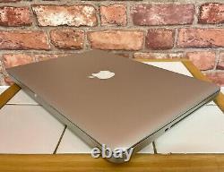 Apple MacBook Pro 13 Core i5 2.5GHz 16GB RAM 240GB SSD MD101 macOS SONOMA
<br/>	  
<br/>MacBook Pro Apple 13 Core i5 2.5GHz 16GB RAM 240GB SSD MD101 macOS SONOMA