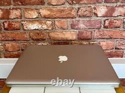 Apple MacBook Pro 15 C2D 2.53GHz 8GB RAM 256GB SSD A1286 MacOS Monterey<br/> 
<br/> MacBook Pro Apple 15 C2D 2,53 GHz 8 Go de RAM 256 Go de SSD A1286 MacOS Monterey