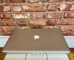 Apple MacBook Pro 15 C2D 2.53GHz 8GB RAM 256GB SSD MC118 MacOS Monterey <br/>


  	 <br/>Translation in French: Apple MacBook Pro 15 C2D 2,53 GHz 8 Go de RAM 256 Go de SSD MC118 MacOS Monterey