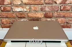 Apple MacBook Pro 15 Quad Core i7 2.0GHz 8GB RAM 256GB SSD MC721 MS Office
 <br/>	 	<br/>MacBook Pro Apple 15 Quad Core i7 2.0GHz 8GB RAM 256GB SSD MC721 MS Office