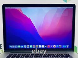 Apple MacBook Pro 15 Retina i7 Quad Core CPU 16GB Ram 256GB SSD & OS Monterey	
	
	 <br/>

<br/>Translation in French: Apple MacBook Pro 15 Retina i7 CPU Quad Core 16 Go de RAM 256 Go de SSD et OS Monterey